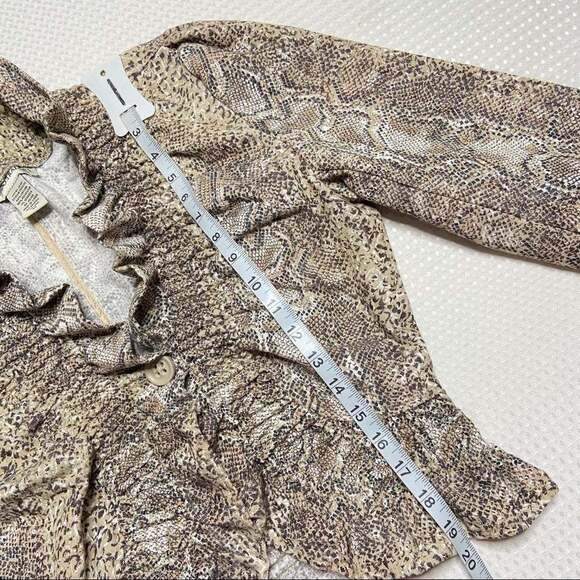 Bamboo Traders Snake-Print Frill Jacket - Picture 4 of 7